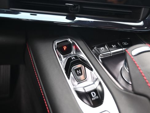 Used 2023 Chevrolet Corvette Stingray Premium Conv w/ Z51 Performance Package image 31