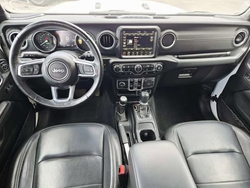 Used 2023 Jeep Wrangler Unlimited Sahara w/ Cold Weather Group image 13