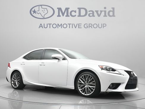 Used 2016 Lexus IS 200t w/ Navigation System Package RWD image 25