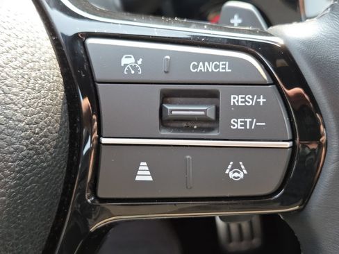 Used 2023 Honda Civic Sport image 9