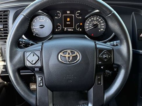 Used 2022 Toyota Sequoia TRD Sport image 9