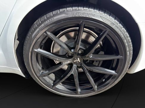 Used 2022 Tesla Model S AWD/4WD image 22