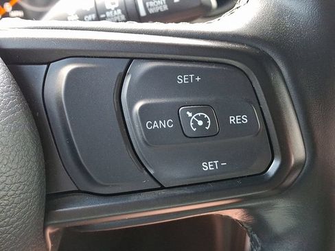 Used 2022 Jeep Wrangler Unlimited Sport AWD/4WD image 22