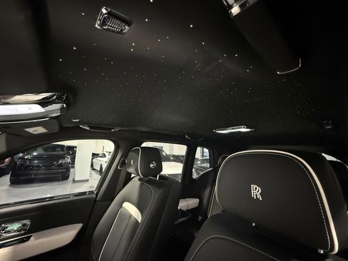 Used 2023 Rolls-Royce Cullinan image 33