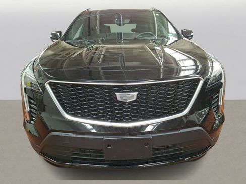 Used 2022 Cadillac XT4 Sport w/ LPO, Onyx Lite Package image 2