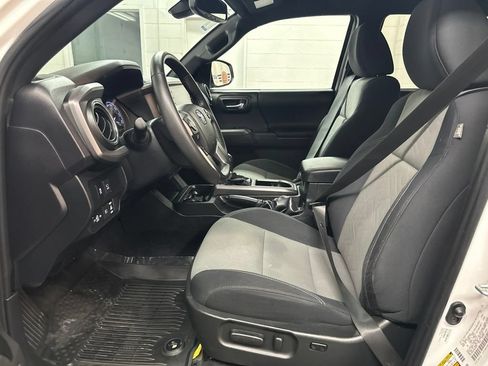 Used 2023 Toyota Tacoma TRD Sport w/ Advanced Technology Package AWD/4WD image 19