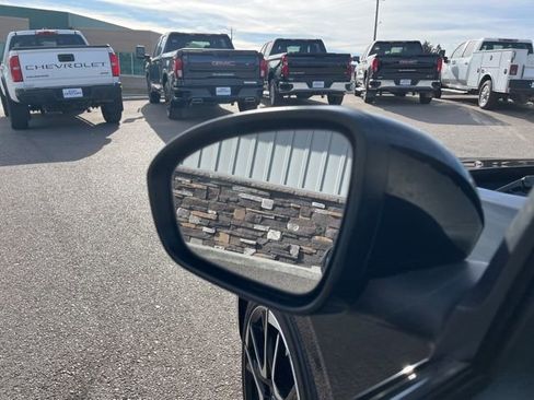 Used 2025 Nissan Sentra SR image 23