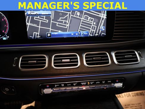 Used 2025 Mercedes-Benz GLS 450 4MATIC image 23