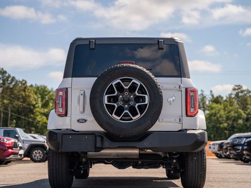 Used 2023 Ford Bronco Outer Banks AWD/4WD image 6