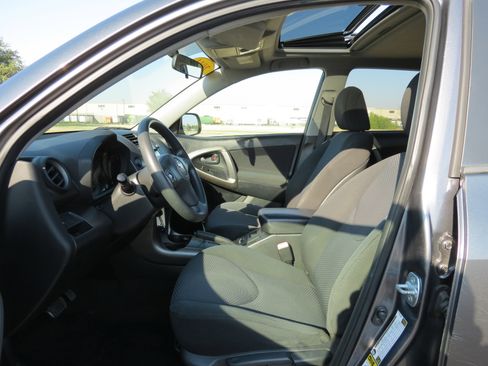 Used 2010 Toyota RAV4 Sport image 27