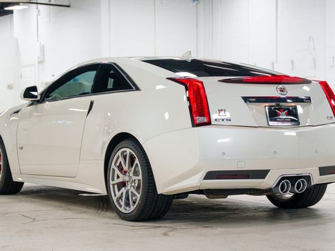 Used 2013 Cadillac CTS V RWD image 12