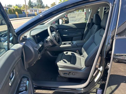 New 2025 Nissan Murano SV w/ Cargo Package AWD/4WD image 14