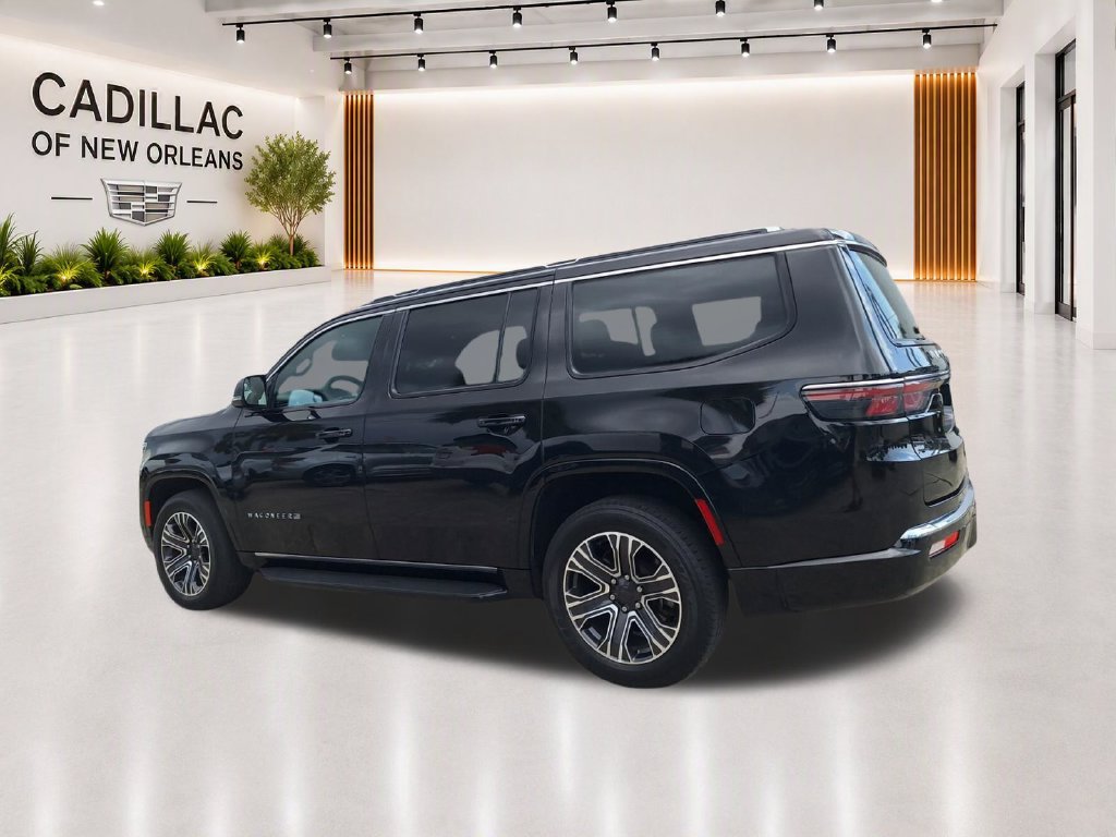 Used 2024 Jeep Wagoneer Series II w/ Flexible Seating Group RWD image 5