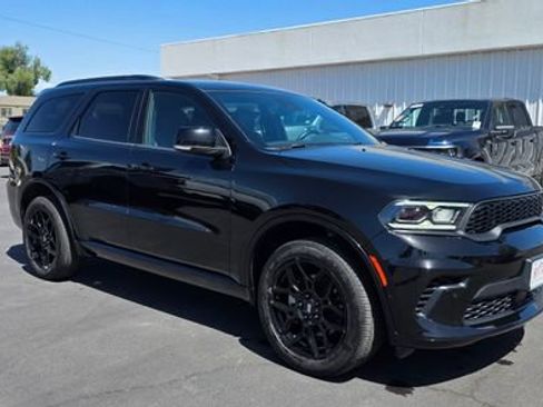 Used 2025 Dodge Durango GT AWD/4WD image 2