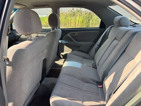 Used 2001 Toyota Camry CE FWD image 11