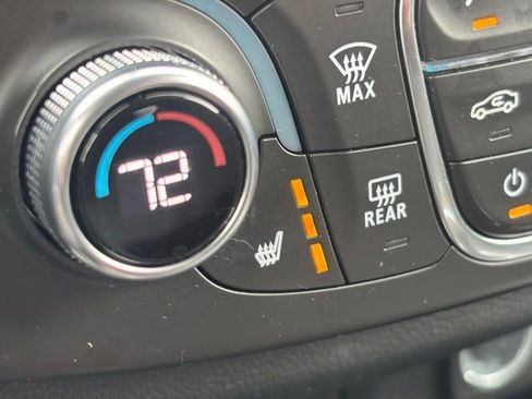 Used 2019 Chevrolet Traverse LT w/ LPO, Floor Liner Package image 30