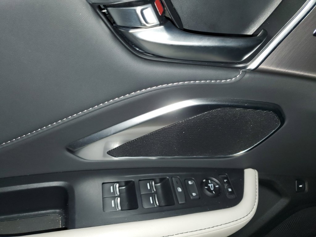 Used 2025 Acura RDX SH-AWD image 12