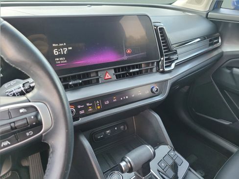 Certified 2023 Kia Sportage EX FWD image 23