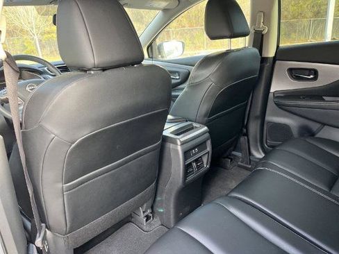 Certified 2024 Nissan Murano SV w/ SV Midnight Edition Package image 17