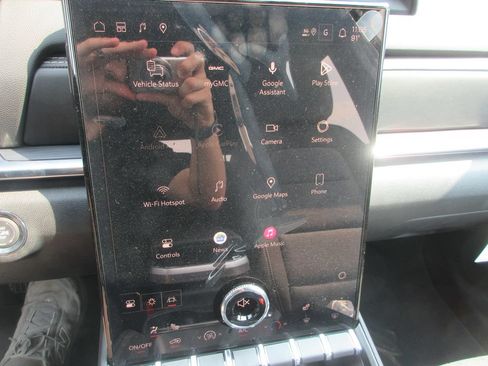 New 2027 GMC Terrain Elevation w/ Black Edition FWD image 16