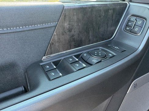 New 2026 Ford F250 Lariat w/ Lariat Premium Package image 19