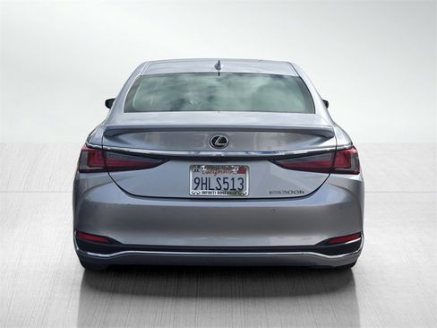 Used 2023 Lexus ES 300h w/ Premium Package image 5