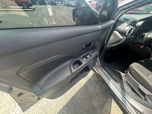 Used 2024 Nissan Versa S w/ S Plus Package FWD image 8