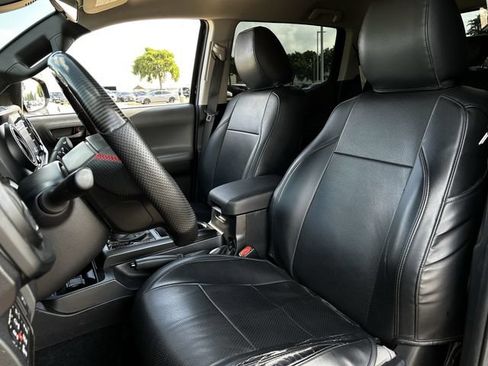 Used 2023 Toyota Tacoma SR AWD/4WD image 26