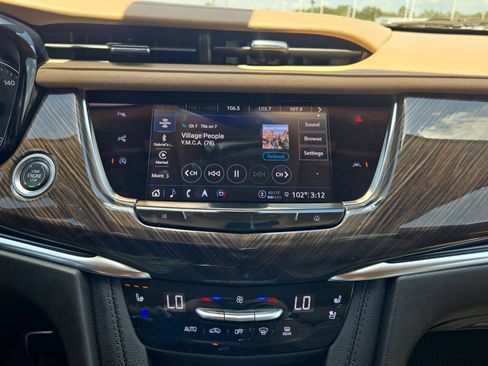 Used 2023 Cadillac XT6 Sport w/ Platinum Package AWD/4WD image 25