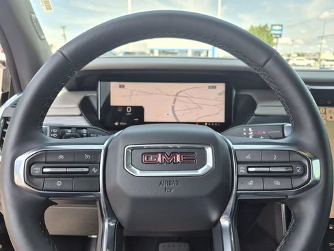 Used 2026 GMC Acadia Elevation w/ Elevation Premium Package FWD image 20