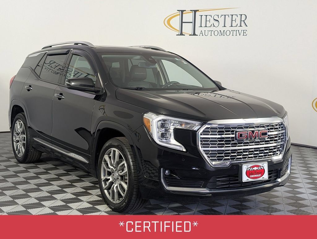 Certified 2022 GMC Terrain Denali AWD/4WD image 2