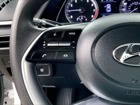 Used 2022 Hyundai Sonata SE w/ Cargo Package image 19