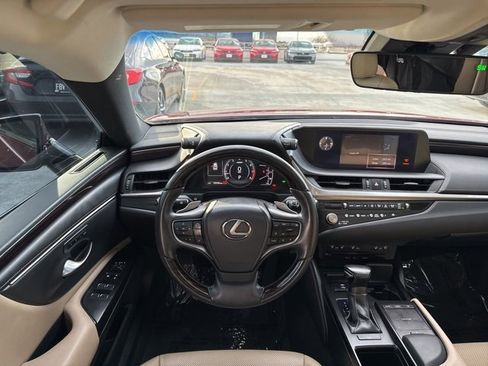 Used 2021 Lexus ES 250 w/ Premium Package image 22