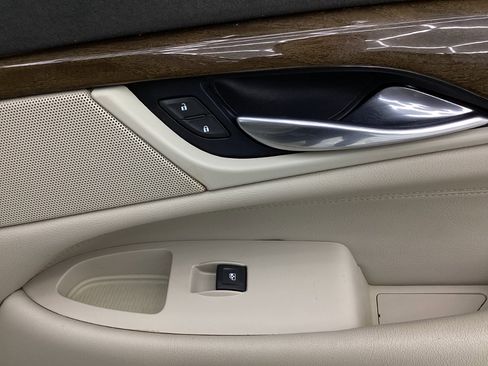 Used 2020 Cadillac Escalade Luxury image 38