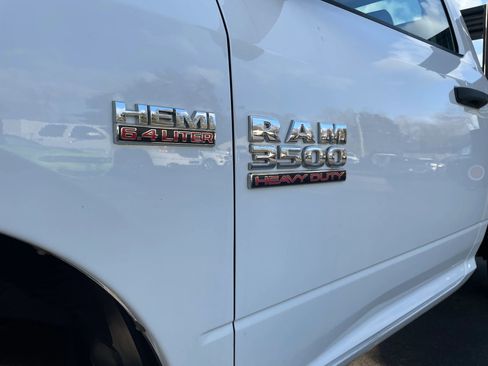 Used 2014 RAM 3500 Tradesman image 29