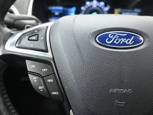 Used 2017 Ford Edge SEL w/ Equipment Group 201A AWD/4WD image 26