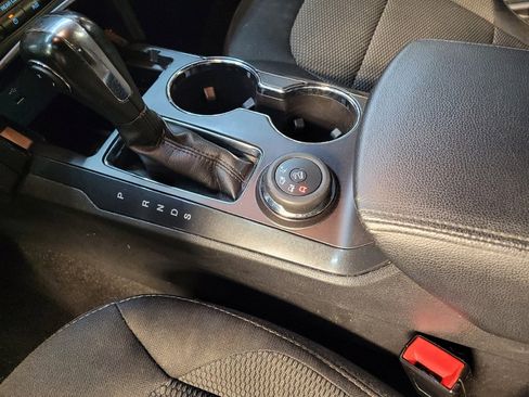 Used 2019 Ford Explorer XLT image 26