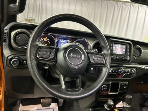 Used 2021 Jeep Wrangler Sport image 15