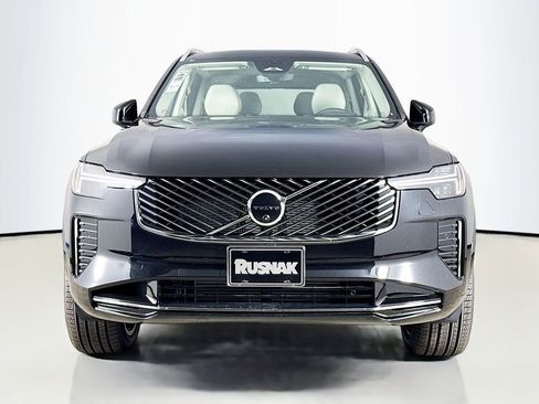 New 2026 Volvo XC90 T8 Ultra w/ Protection Package AWD/4WD image 2