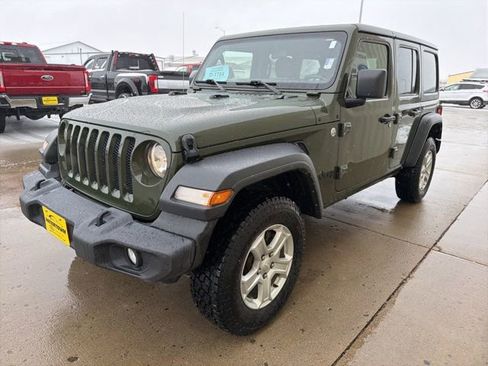 Used 2021 Jeep Wrangler Unlimited Sport AWD/4WD image 4
