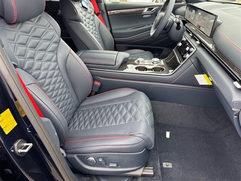 New 2026 Genesis GV80 3.5T e-SC image 13