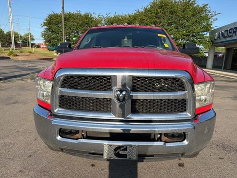 Used 2018 RAM 2500 Tradesman w/ Chrome Appearance Group image 9