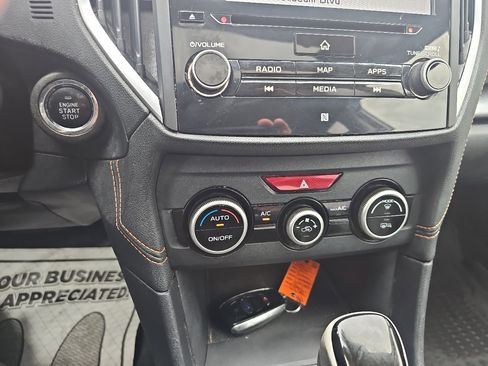 Used 2019 Subaru Crosstrek 2.0i Limited w/ Moonroof Package w/Navigation image 22