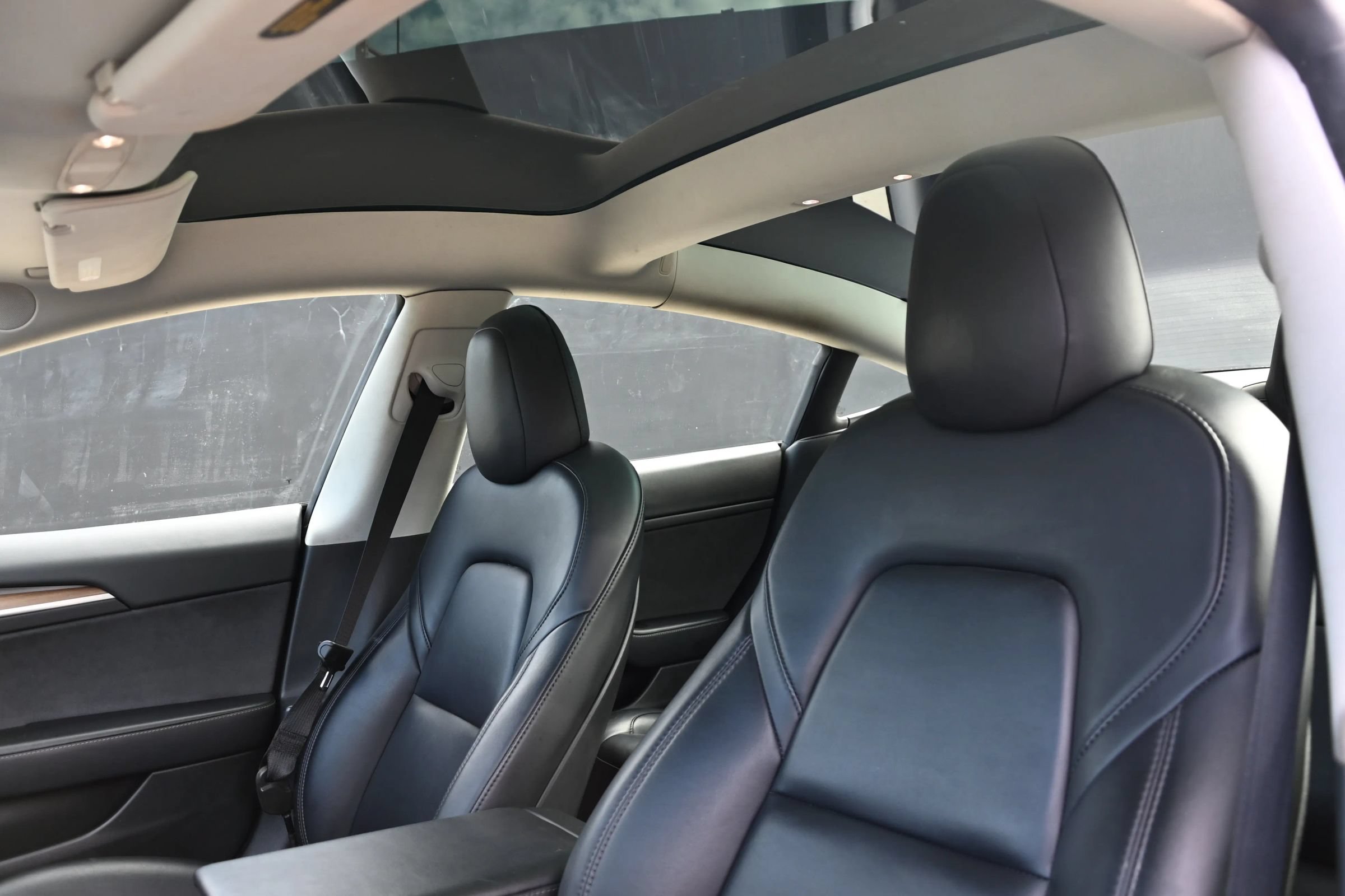 Used 2023 Tesla Model 3 Standard Range RWD image 12