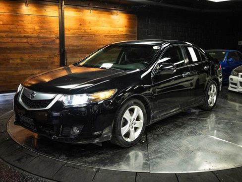 Used 2010 Acura TSX Sedan image 2
