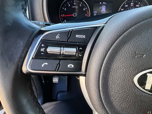 Used 2022 Kia Sportage EX image 16