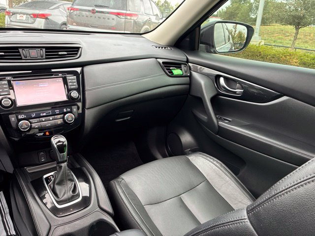 Used 2017 Nissan Rogue SL w/ SL Premium Package AWD/4WD image 26