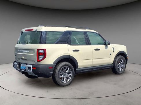New 2024 Ford Bronco Sport Outer Banks w/ Tech Package image 8