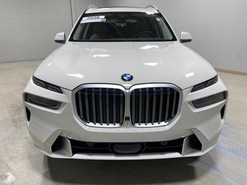 Certified 2026 BMW X7 xDrive40i image 3
