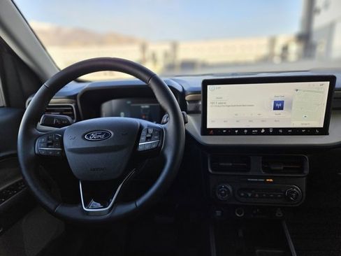 Used 2025 Ford Maverick Lariat w/ 4K Tow Package image 9